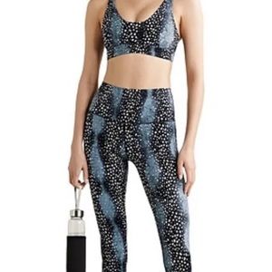 VARLEY - Night Sky Bromley Sports Bra & Marina Leggings Set Size Large EUC